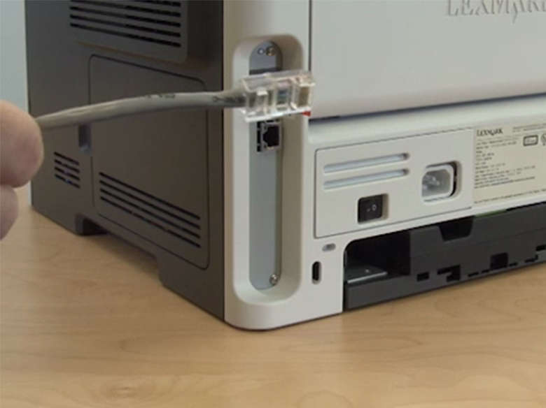 Ligar a impressora usando uma conexão Ethernet