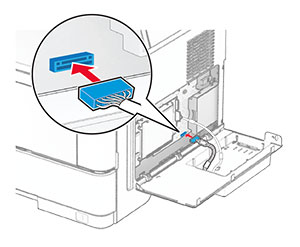 Il cavo di interfaccia dell'ISP esteso viene collegato alla scheda del controller.