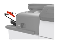 Az elakadt pap&iacute;r elt&aacute;vol&iacute;t&aacute;sa a kapcsoz&oacute; kiad&oacute;egys&eacute;g t&aacute;lc&aacute;j&aacute;b&oacute;l