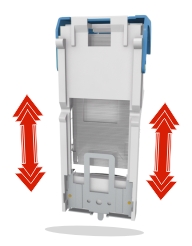 A kazetta r&aacute;z&aacute;s&aacute;val a kapcsok eljuttat&aacute;sa a f&eacute;mkeret k&ouml;zel&eacute;be