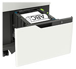 Для выполнения односторонней печати фирменные бланки следует загружать лицевой стороной вниз, верхним краем к принтеру. 