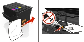 The illustration shows the printhead contacts and the contacts inside the printhead carrier being cleaned.